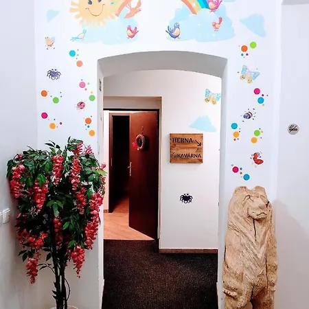 דירה Apartmanovy Dum Pastak קוטי