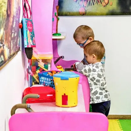 Apartmanovy Dum Pastak Kouty